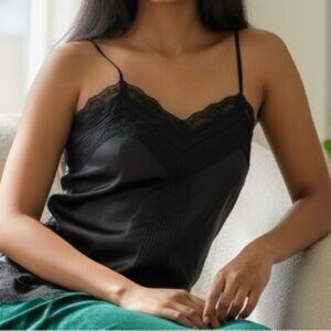 WHBM White House Black Market black Silk camisole XSmall